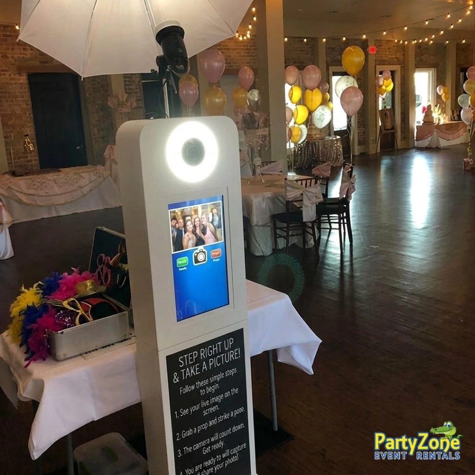 Silver package photo booth rental for Harahan LA birthdays and graduations, three hours of prints
